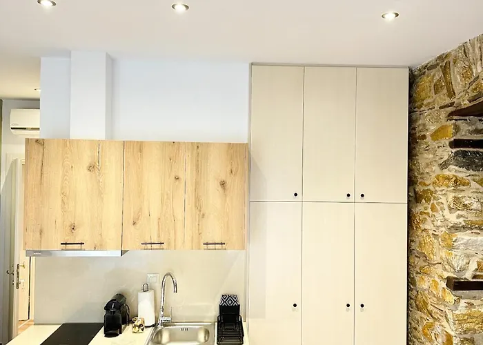 Lithos Syros * Ermoupoli